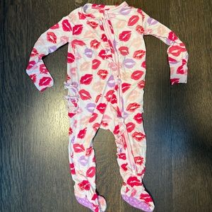 Posh Peanut Footie Zippered One Piece Onesie Pajama Lips